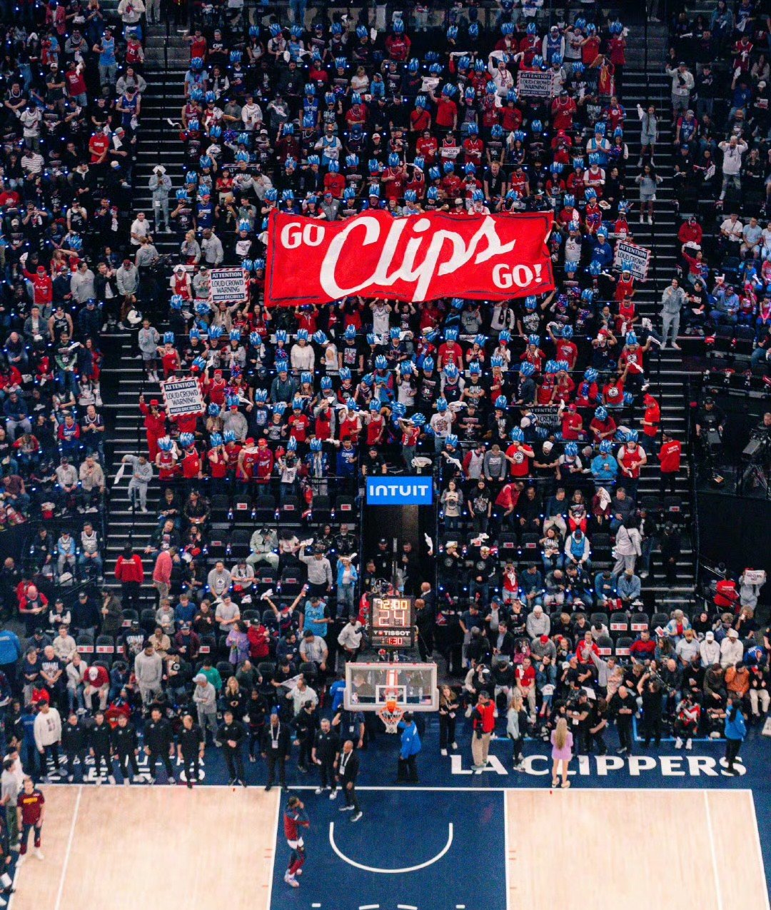 壹号娱乐官网app下载赛前全明星赛焦点战，洛杉矶快船防线松动，气氛紧张，细节决定成败的简单介绍