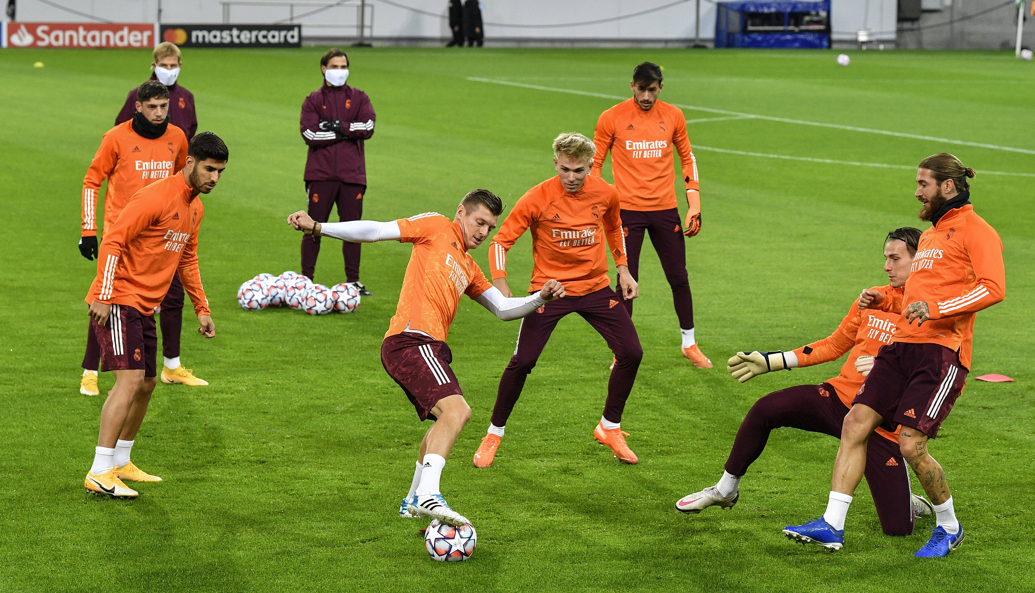 壹号娱乐入口今夜多伦多猛龙备战欧冠，队长鼓劲细节曝光，目标明确，更衣室氛围转暖的简单介绍