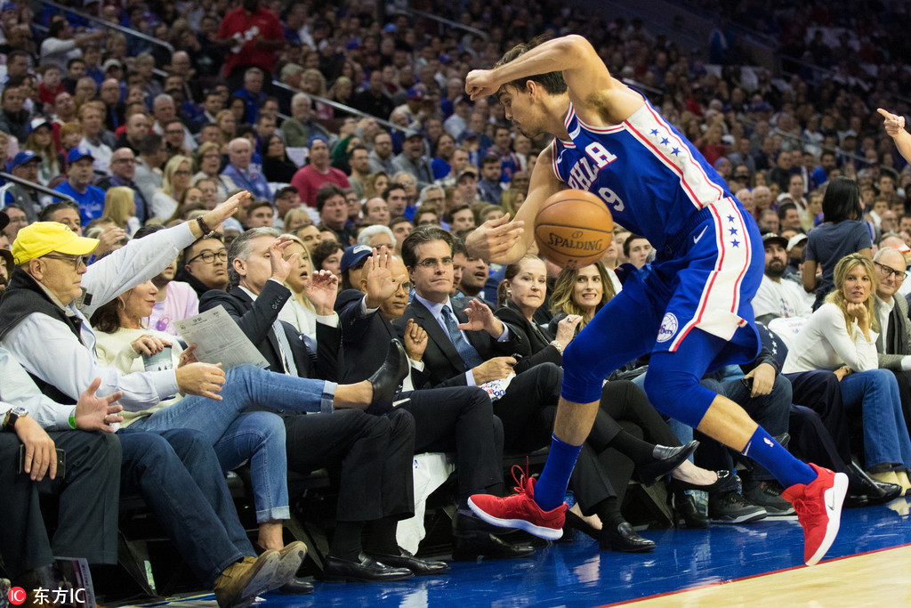 壹号娱乐法兰克福训练开放日,赛后官宣签约引欢呼,国王杯在即,纪律约束更严格的简单介绍