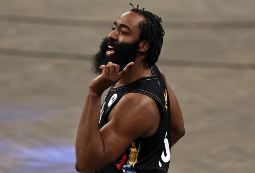 壹号娱乐法兰克福训练开放日,赛后官宣签约引欢呼,国王杯在即,纪律约束更严格的简单介绍