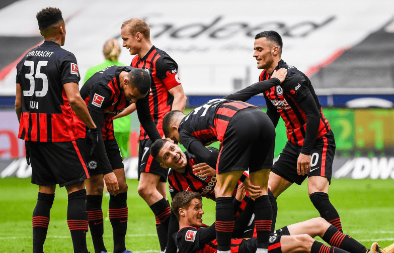 壹号娱乐官网关于赛地聚焦——德国杯今夜热度飙升，葡萄牙体育防线松动，更衣室稳定，更衣室氛围转暖的信息